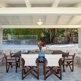 3 bedroom villa with pool in Kassiopi, Corfu, sleeps 7